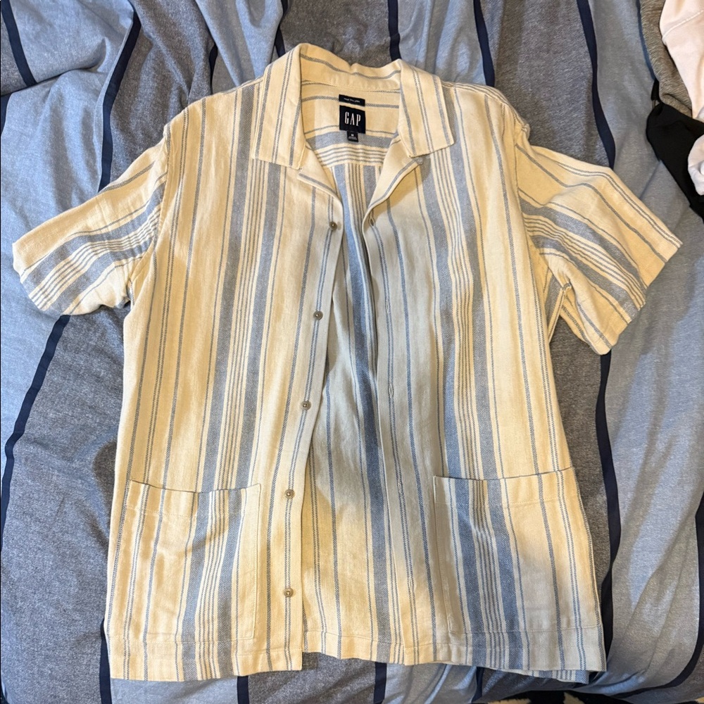 Gap striped linen button-up shirt Size M